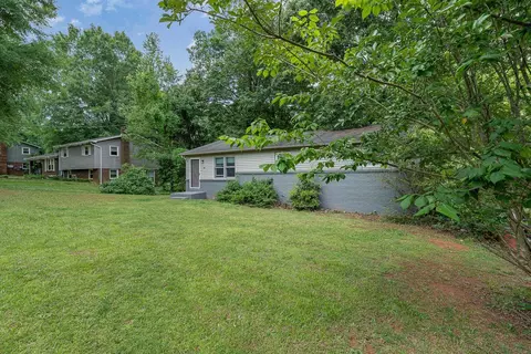 161 SW Eighth Ave, Conover, NC 28613 photo 3