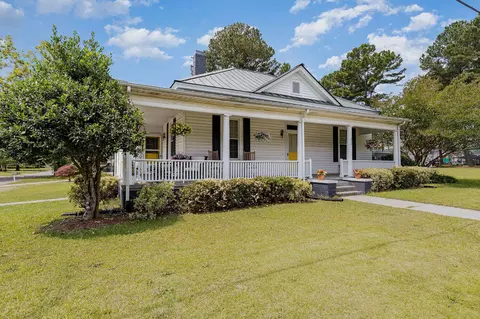208 Edwards St, Princeton, NC 27569 photo 3