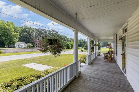208 Edwards St, Princeton, NC 27569 photo 6