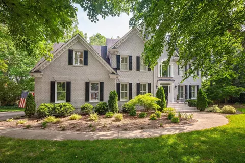 102 Clendenen Ct, Cary, NC 27513