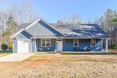 1035 W Perry Rd, Siler City, NC 27344
