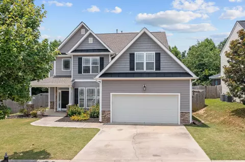 1102 Bridlemine Dr, Fuquay Varina, NC 27526