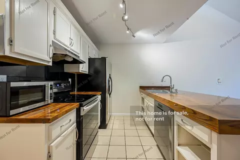602 Gatehouse Ln, Durham, NC 27707 photo 10