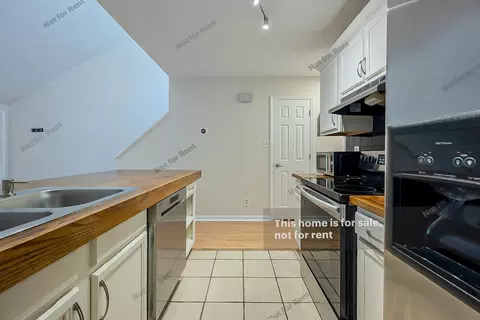 602 Gatehouse Ln, Durham, NC 27707 photo 11