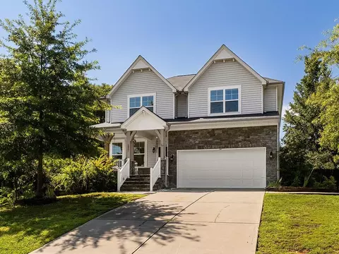 2021 Aramanche Dr, Burlington, NC 27215