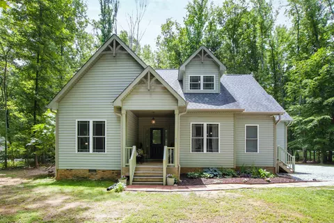 608 Porteur Pt, Cedar Grove, NC 27231
