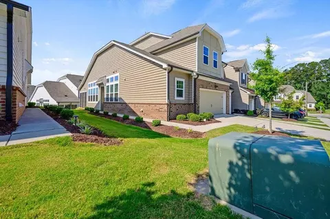 812 Talbot Pl, Durham, NC 27703 photo 2