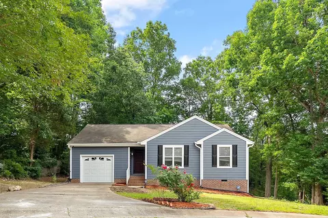 404 Greystone Dr, Durham, NC 27703