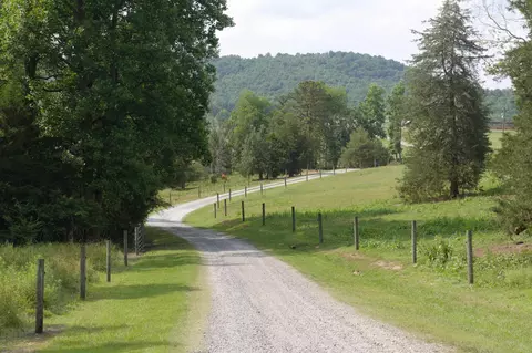 Fox Winkler Road, Lenoir, NC 28645