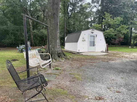 1226 Weeks Rd, Dunn, NC 28334 photo 5