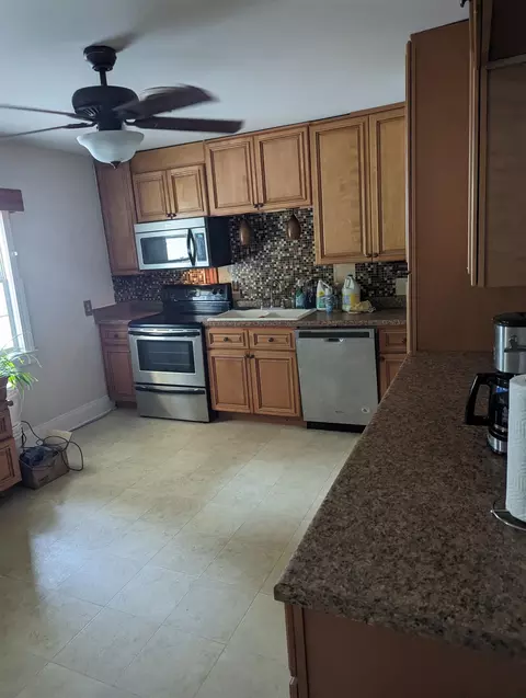 208 E Main St, Coats, NC 27521 photo 8