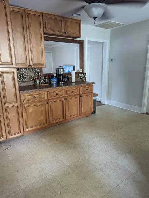 208 E Main St, Coats, NC 27521 photo 10