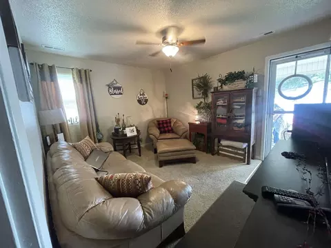 513 E Holt St, Smithfield, NC 27577 photo 6