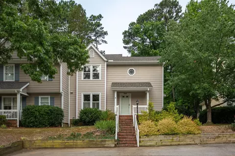 1421 Mapleside Ct, Raleigh, NC 27609