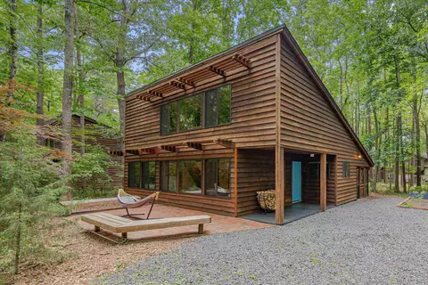 126 Murdock Rd, Hillsborough, NC 27278