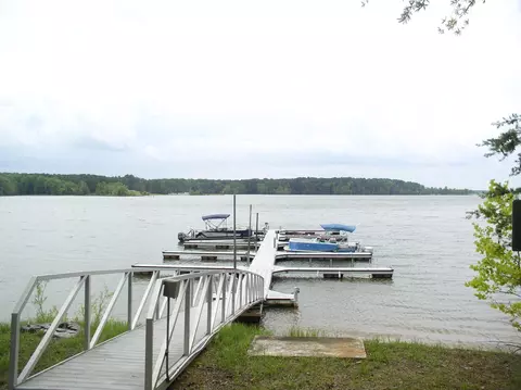 110 Somerset Ln, Henderson, NC 27537