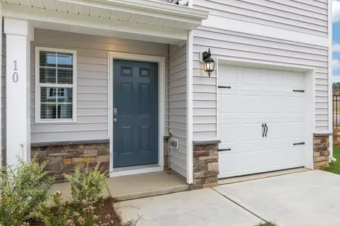 62 March Creek Dr, Fuquay Varina, NC 27526