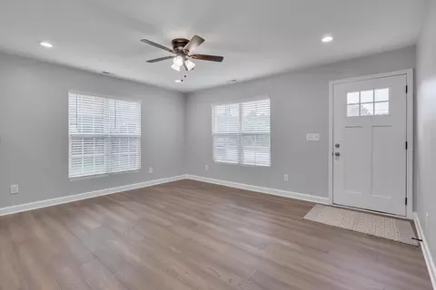 666 Troy St, Durham, NC 27703 photo 2