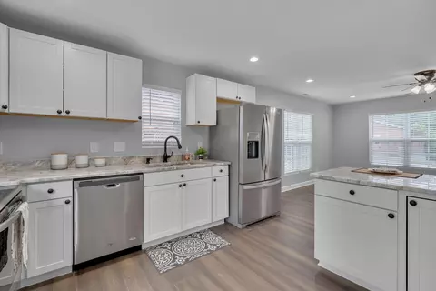 666 Troy St, Durham, NC 27703 photo 9