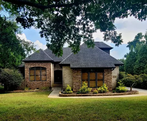228 Norwalk St, Holly Springs, NC 27540