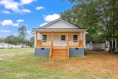 205 E Allen St, Four Oaks, NC 27524