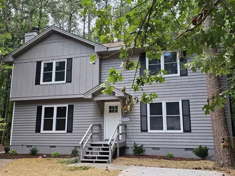 806 Flintwood Ct, Raleigh, NC 27609