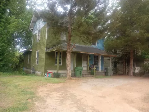 46 Jackson St, Roanoke Rapids, NC 27870
