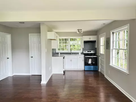 403 E Bay St, Dunn, NC 28334 photo 3