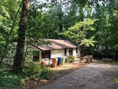 3601 Octavia St, Raleigh, NC 27606