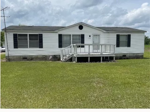 198 Cobra Ln, Scotland Neck, NC 27874