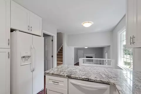 341 E Millbrook Rd, Raleigh, NC 27609 photo 8
