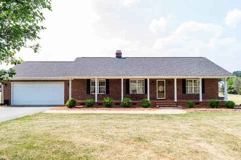 3960 E Greensboro Chapel Hill Rd, Snow Camp, NC 27349