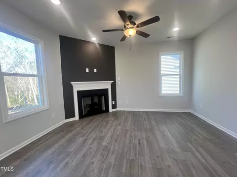 403 Sturgeon St, Smithfield, NC 27577 photo 6