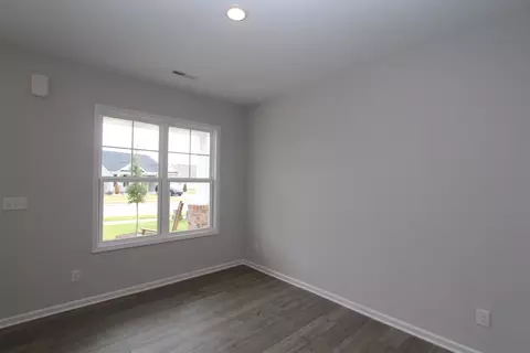 403 Sturgeon St, Smithfield, NC 27577 photo 7