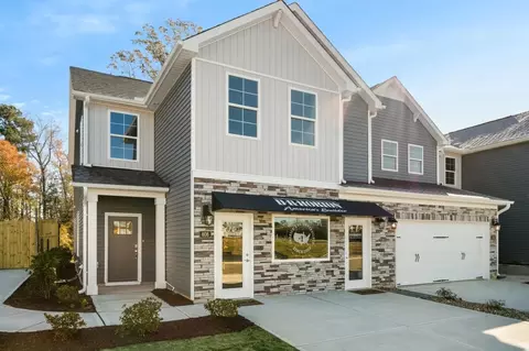 2201 Cherry Top Dr, Fuquay Varina, NC 27526