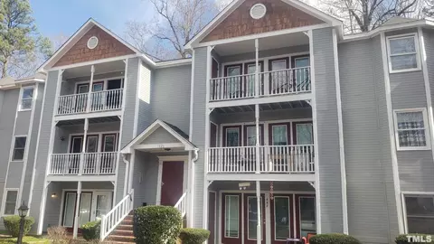 1320 Park Glen Dr #203, Raleigh, NC 27610