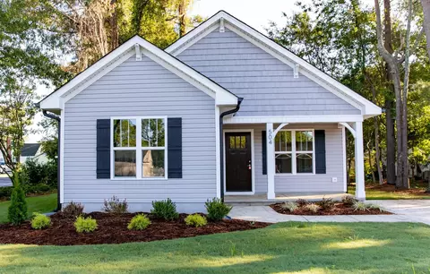 504 W Carr St, Dunn, NC 28334 photo 2