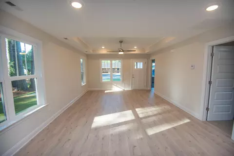 504 W Carr St, Dunn, NC 28334 photo 7