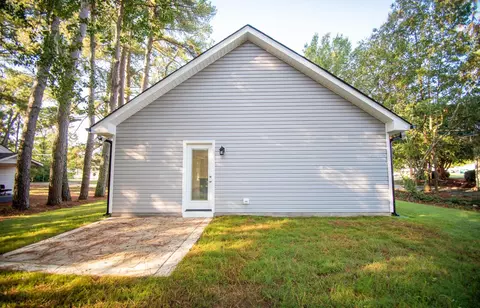 504 W Carr St, Dunn, NC 28334 photo 4