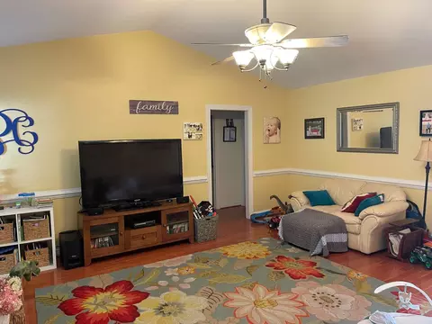 113 Covington Ln, Dunn, NC 28334 photo 5