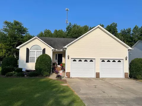 113 Covington Ln, Dunn, NC 28334 photo 1