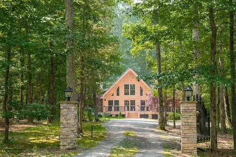 1086 Hassell Horton Rd, Hurdle Mills, NC 27541