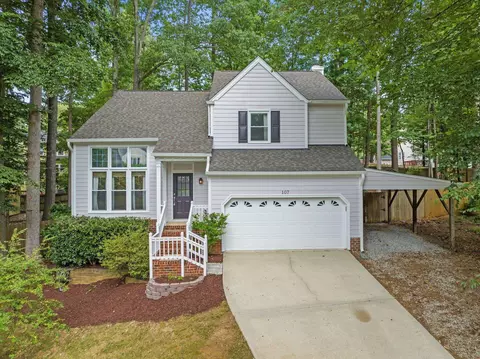 107 Bradshire Ct, Cary, NC 27513