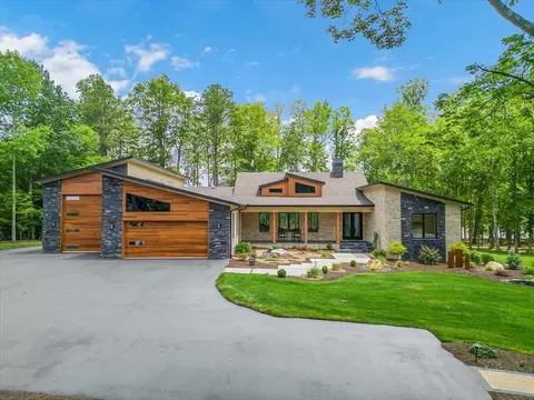 1149 S Landing Dr, Leasburg, NC 27291
