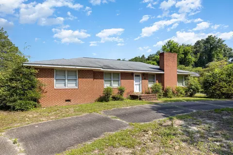 3651 Dunn Rd, Eastover, NC 28312