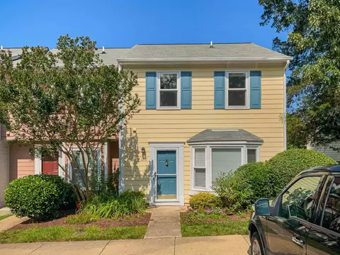 166 St Andrews Ln, Chapel Hill, NC 27517