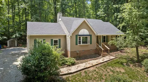 1502 Carriage Run Ct, Pleasant Garden, NC 27313