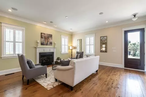 7 Oglethorpe Ave, Clayton, NC 27527 photo 9