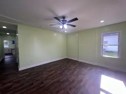 304 W C St, Erwin, NC 28339 photo 4