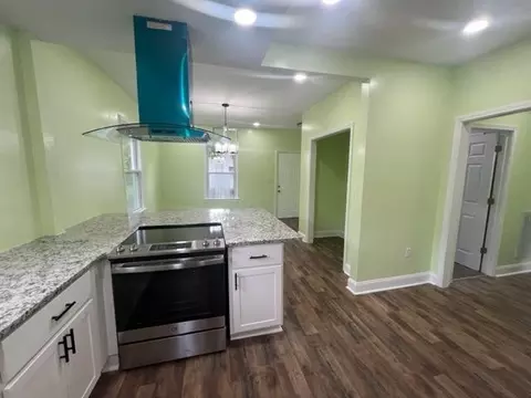 304 W C St, Erwin, NC 28339 photo 10